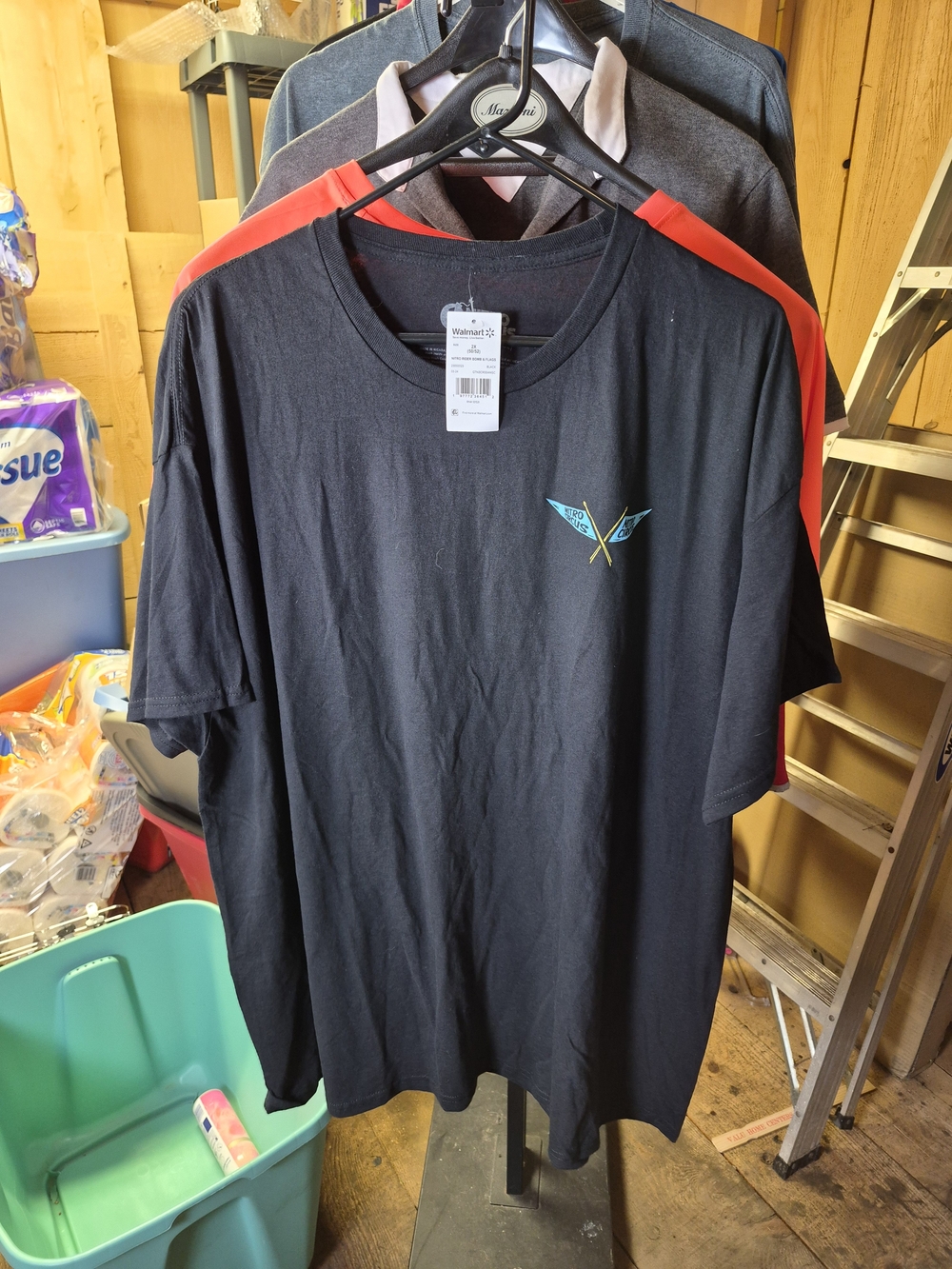Men's Black Short-Sleeve Tee with Subtle Chest Emblem Bin 61